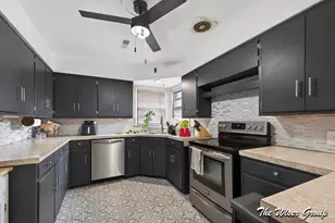 1435 Diamond Ave NE, Grand Rapids, MI 49505 - Photo 7