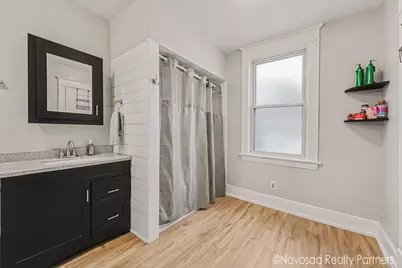 725 Crescent Street NE, Grand Rapids, MI 49503 - Photo 17