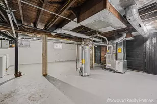 725 Crescent St NE, Grand Rapids, MI 49503 - Photo 19