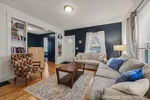 725 Crescent St NE, Grand Rapids, MI 49503 - Photo 5