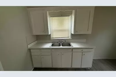 16172 Fenton Street, Detroit, MI 48219 - Photo 5