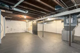 1881 Manz St, Muskegon, MI 49442 - Photo 9