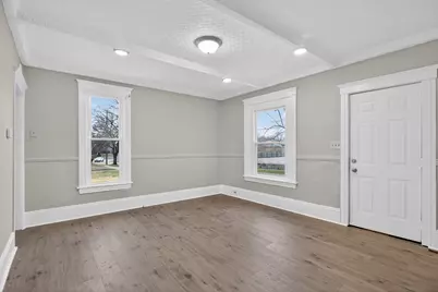 200 S Elm Avenue, Jackson, MI 49203 - Photo 9