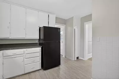 200 S Elm Avenue, Jackson, MI 49203 - Photo 15