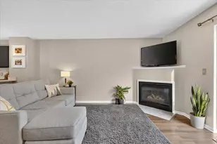 974 Ada Pl Dr SE, Grand Rapids, MI 49546 - Photo 9