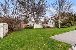 1709 Hacienda Dr, Stevensville, MI 49127 - Photo 23