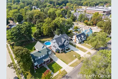 1607 Sheldon Road, Grand Haven, MI 49417 - Photo 5