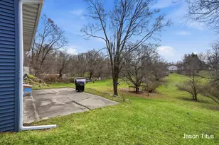 411 Hill St, Ionia, MI 48846 - Photo 21