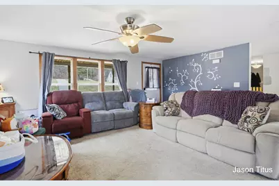 411 Hill Street, Ionia, MI 48846 - Photo 11