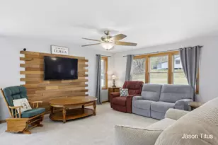 411 Hill St, Ionia, MI 48846 - Photo 7