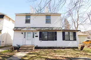 211 N 8th St, Niles, MI 49120 - Photo 1