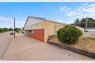 310 N Michigan Avenue, Big Rapids, MI 49307 - Photo 5