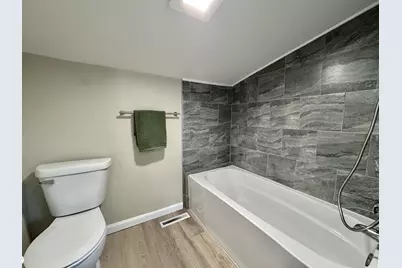 1101 E North Street, Greenville, MI 48838 - Photo 11