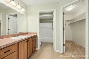 6028 Gleneagle Dr, Hudsonville, MI 49426 - Photo 11