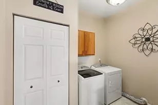 531 Foxmoor Dr, Plainwell, MI 49080 - Photo 19