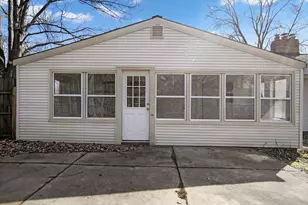 3304 Spring Arbor Rd, Jackson, MI 49203 - Photo 5