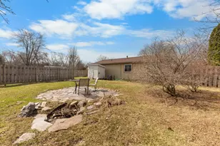 2 Faust Ct, Ann Arbor, MI 48108 - Photo 25