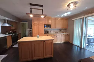 915 Grand Ave, Sturgis, MI 49091 - Photo 27