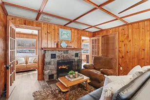 11637 Algonquin Dr, Pinckney, MI 48169 - Photo 3