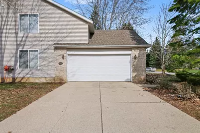3589 Meadow Grove Drive, Kentwood, MI 49512 - Photo 5