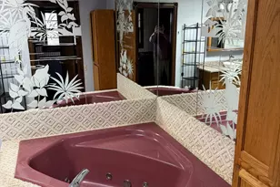 2454 Oakwood Dr, Hillsdale, MI 49242 - Photo 13