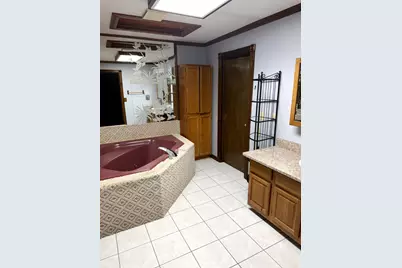 2454 Oakwood Drive, Hillsdale, MI 49242 - Photo 15