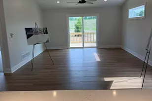 6595 Bellflower Dr, Zeeland, MI 49464 - Photo 5