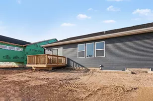 6595 Bellflower Dr, Zeeland, MI 49464 - Photo 23