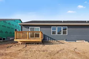 6595 Bellflower Dr, Zeeland, MI 49464 - Photo 5