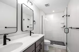 6595 Bellflower Dr, Zeeland, MI 49464 - Photo 5