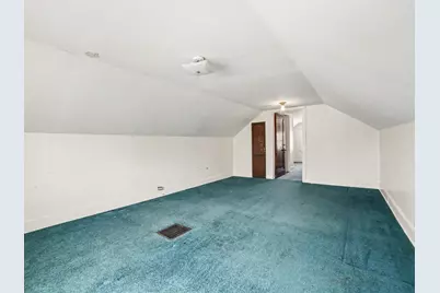 409 E Foster Street, Ludington, MI 49431 - Photo 13