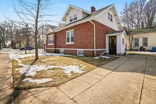 409 E Foster St, Ludington, MI 49431 - Photo 3