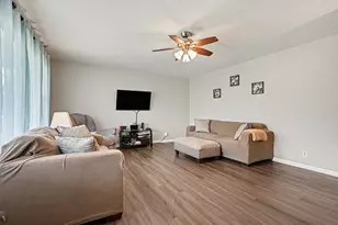 117 N Platt St, Otsego, MI 49078 - Photo 5