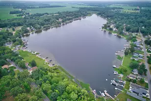 70041 Beach Dr, Edwardsburg, MI 49112 - Photo 35