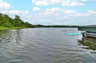 70041 Beach Dr, Edwardsburg, MI 49112 - Photo 5