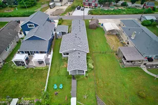 70041 Beach Dr, Edwardsburg, MI 49112 - Photo 37