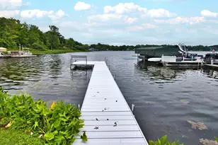 70041 Beach Dr, Edwardsburg, MI 49112 - Photo 3