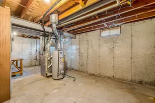 635 Dellwood Dr, Ann Arbor, MI 48103 - Photo 27