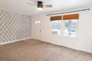 339 N Marshall Ave, Marshall, MI 49068 - Photo 7