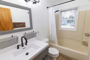 339 N Marshall Ave, Marshall, MI 49068 - Photo 15