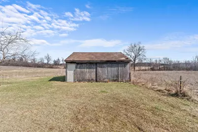 8591 Reading Road E, Pittsford, MI 49271 - Photo 7