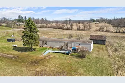 8591 Reading Road E, Pittsford, MI 49271 - Photo 9