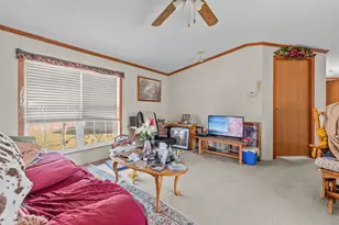 8591 Reading Rd E, Pittsford, MI 49271 - Photo 15