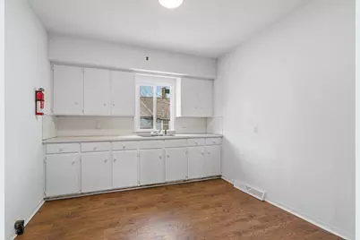 1104 Washington Avenue, Kalamazoo, MI 49001 - Photo 19