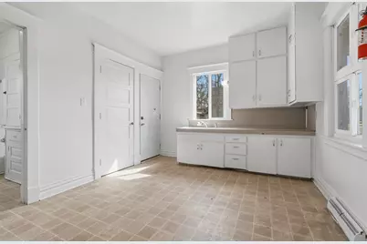 1104 Washington Avenue, Kalamazoo, MI 49001 - Photo 11