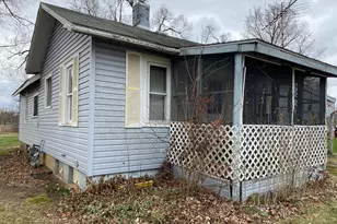 292 Perkins St, Coldwater, MI 49036 - Photo 1