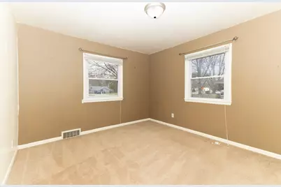 10121 S Sprinkle Road, Vicksburg, MI 49097 - Photo 11