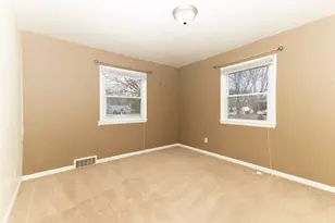 10121 S Sprinkle Rd, Vicksburg, MI 49097 - Photo 11