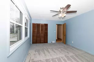 10121 S Sprinkle Rd, Vicksburg, MI 49097 - Photo 9