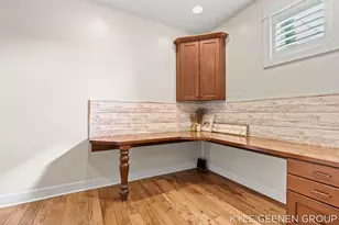 564 Blackstone St, Holland, MI 49423 - Photo 29